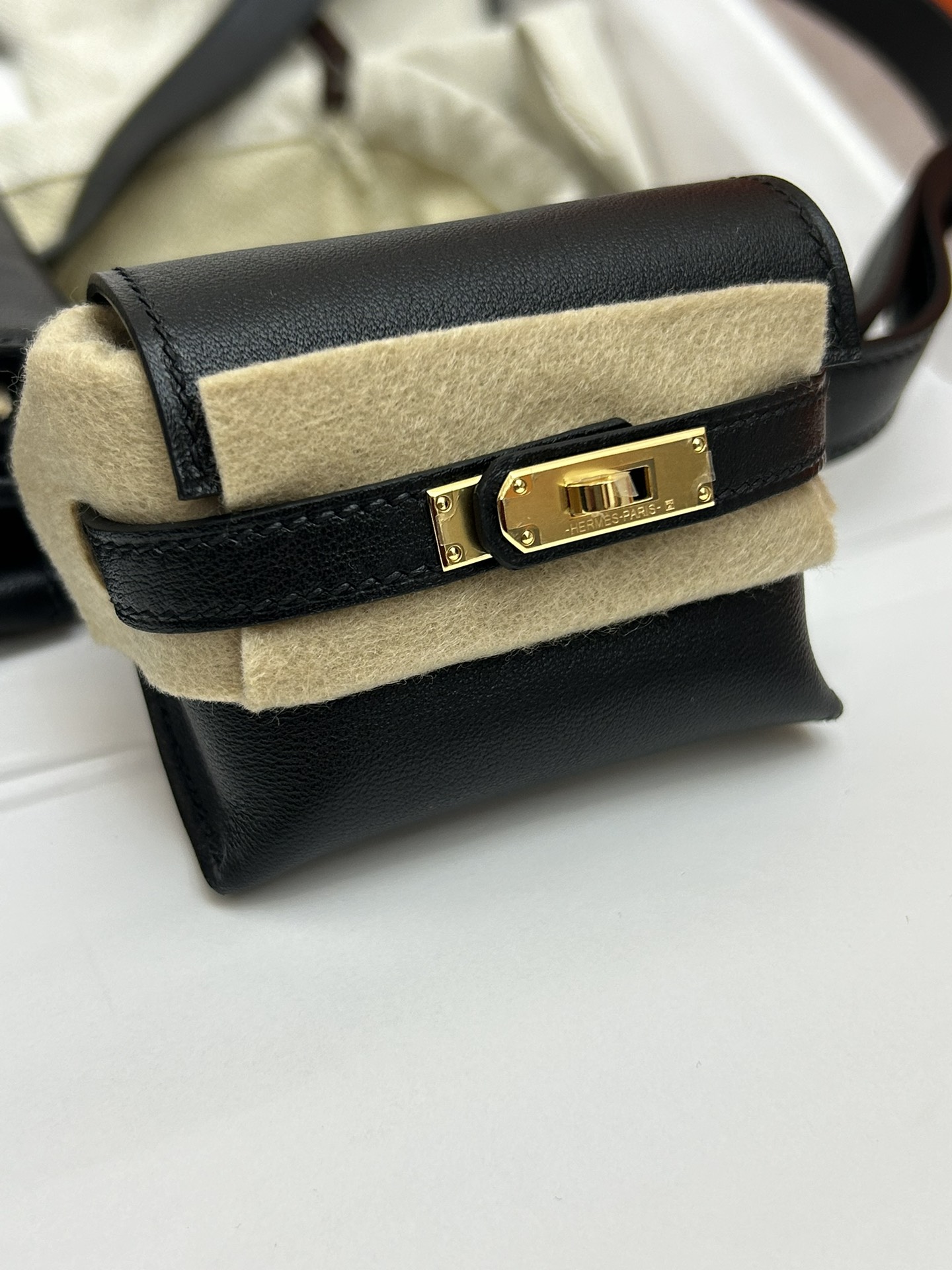 Hermes Kelly Moove Shoulder Bag In Black Swift Leather